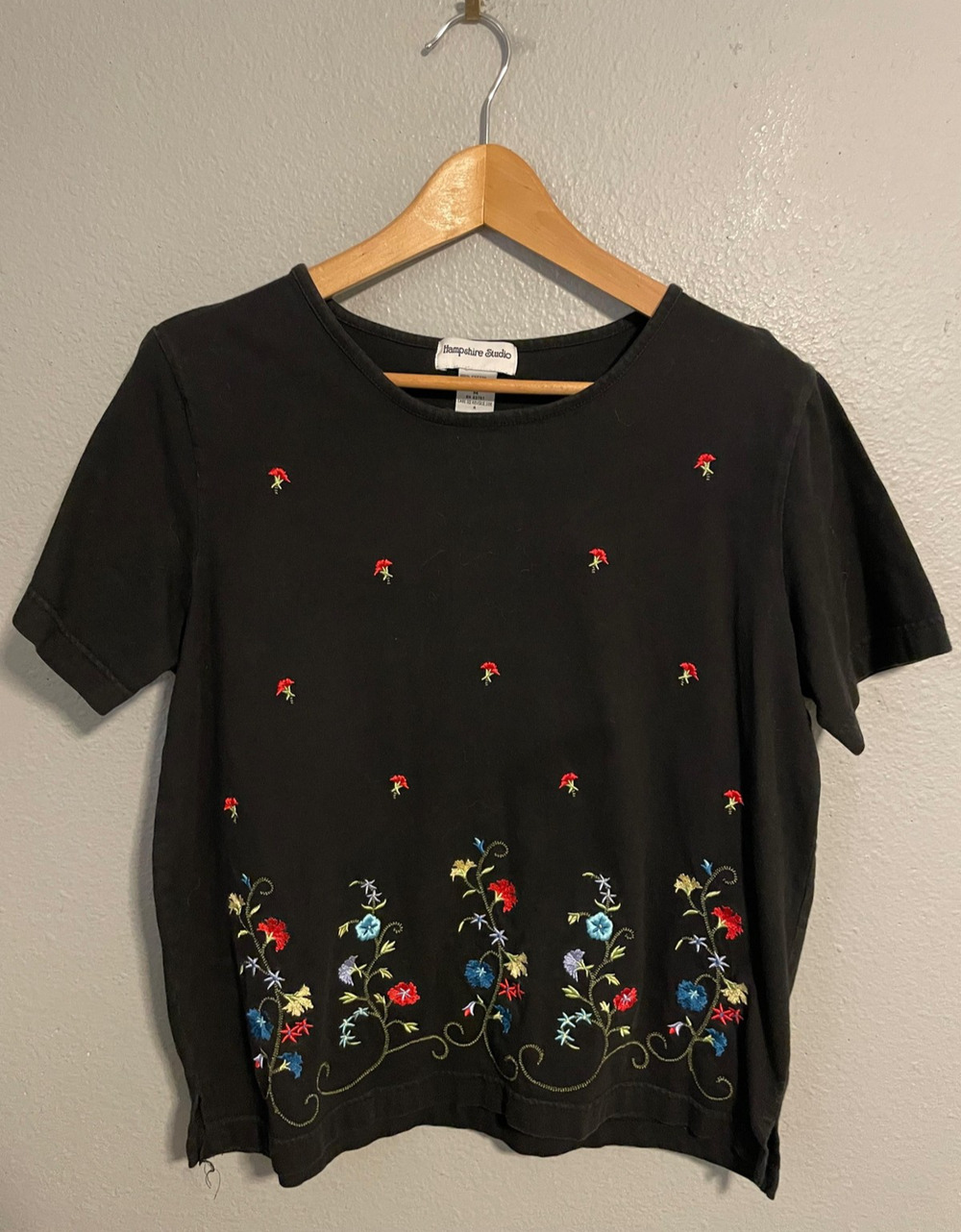 Vintage Hampshire Studio Top Womens Medium Black Floral Embroidered Boho 90s